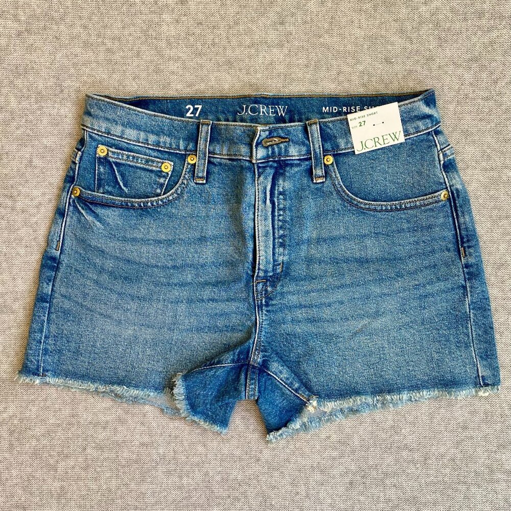 🌷 J. Crew Mid-rise Denim Shorts in Lakeshore Wash